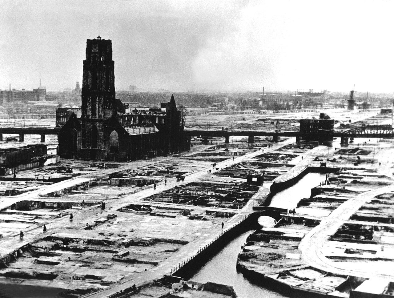 Rotterdam after the German bombardment of May 1940, showing the destroyed Laurenskerk and surrounding ruins